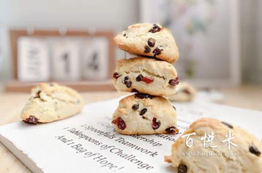 蔓越莓巧克力司康，烘焙小白攪一攪也能成功